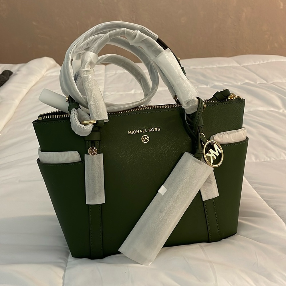 Michael Kors BRAND NEW Purse